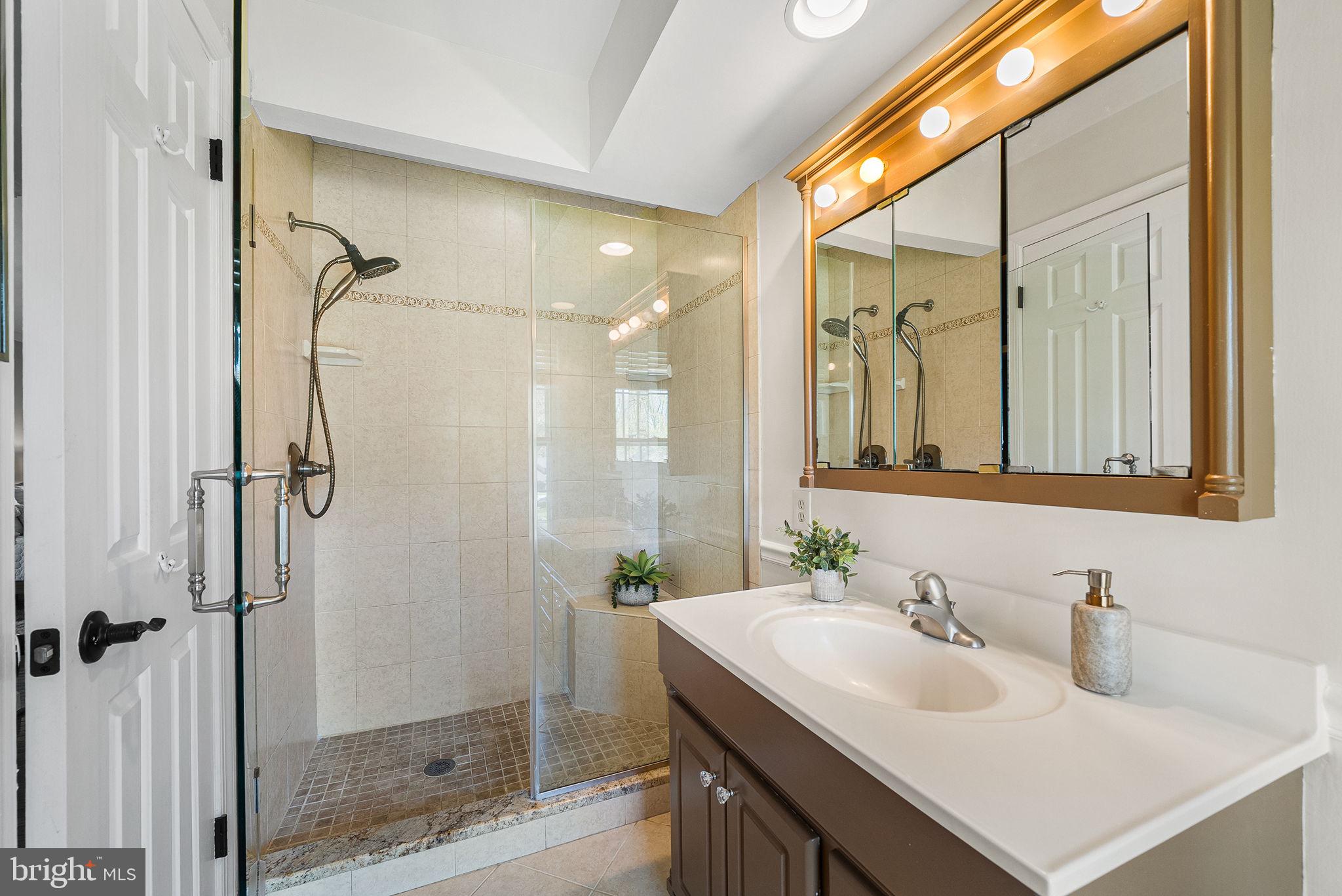 SIGNAL HILL - Residential