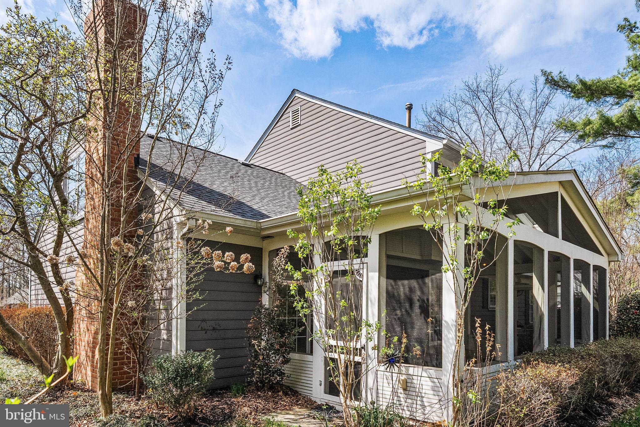 SIGNAL HILL - Residential