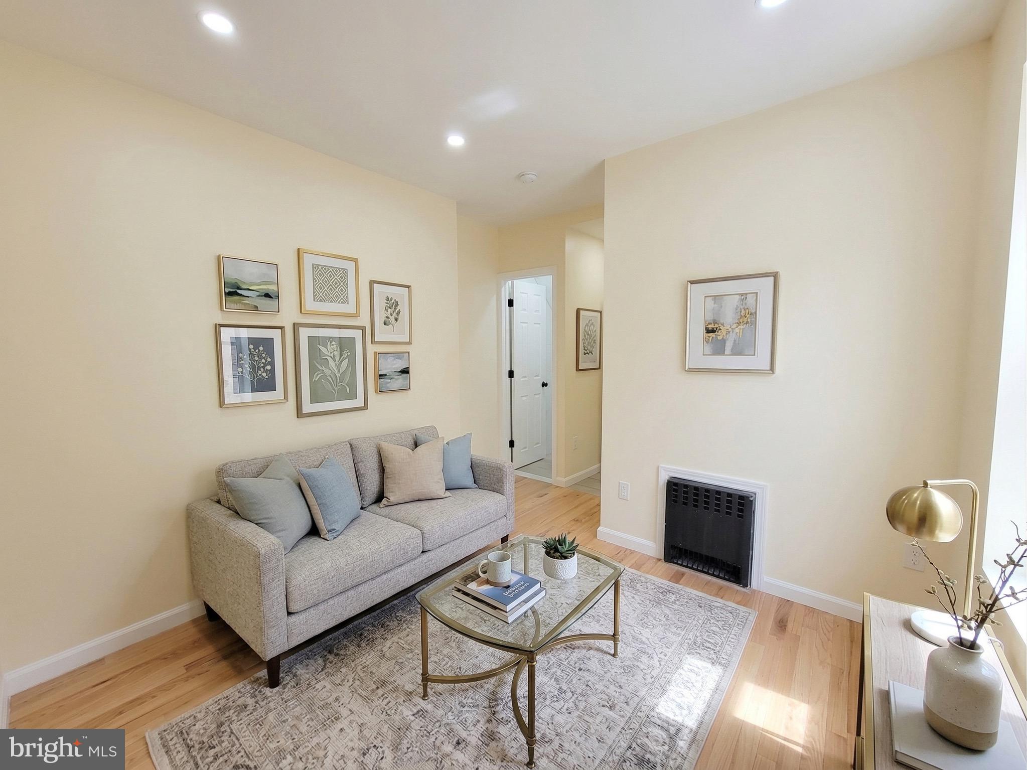 PHILADELPHIA - Residential