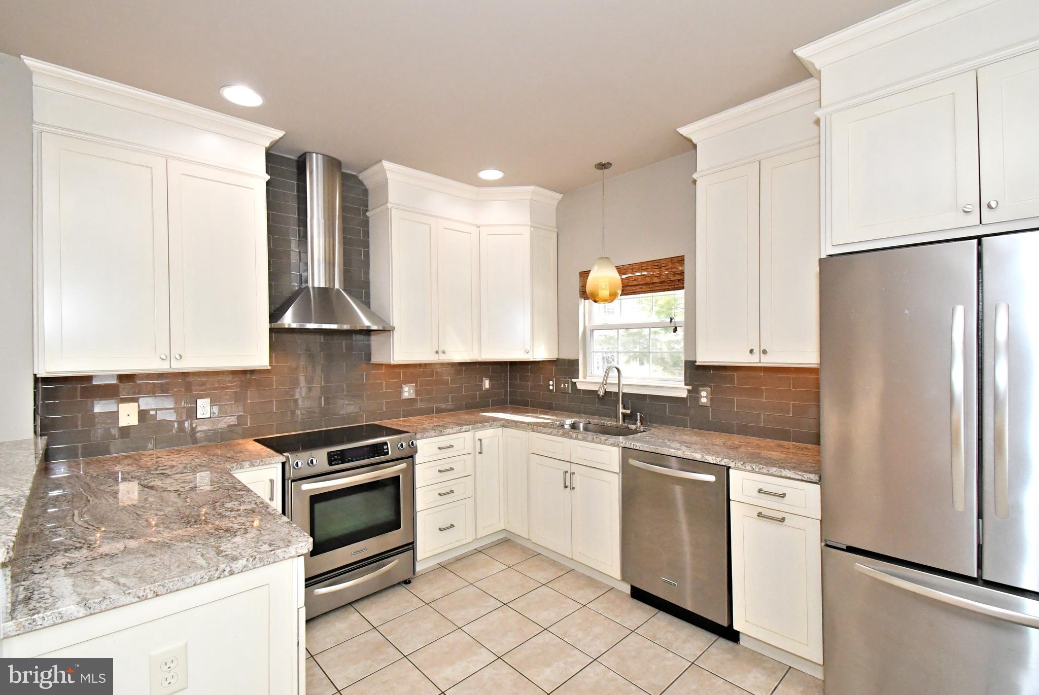 HERITAGE HILLS - Residential