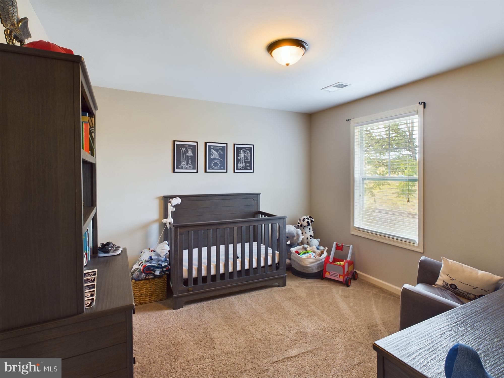 CRESTFIELD - Residential