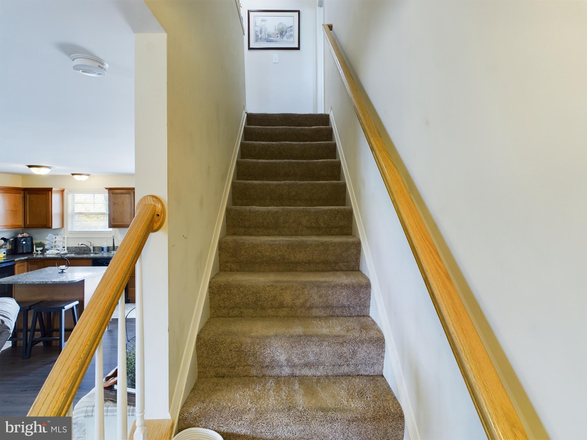 CRESTFIELD - Residential