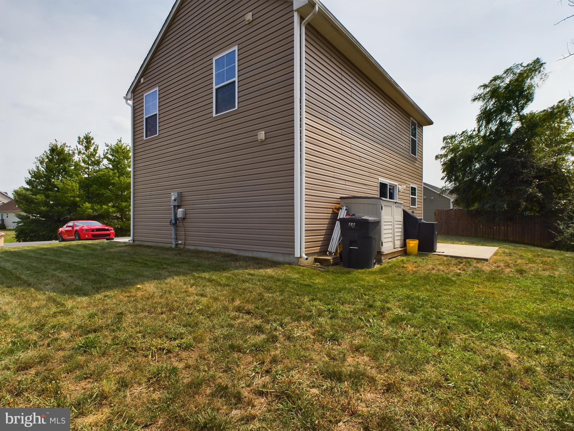 CRESTFIELD - Residential