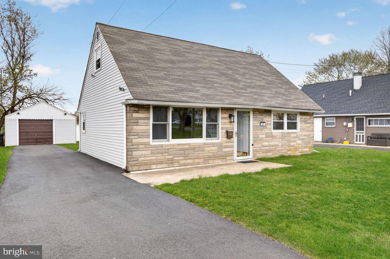 22 FARRELL AVENUE