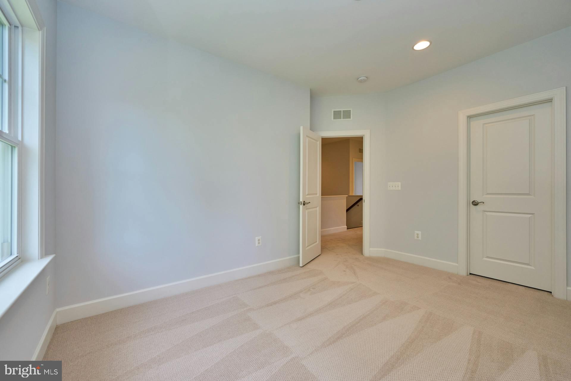 MILBURN TERRACE - Residential