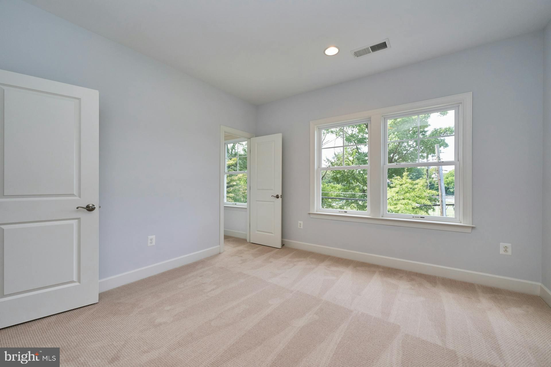 MILBURN TERRACE - Residential