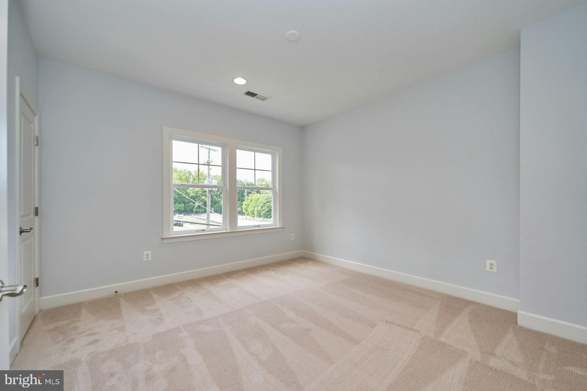 MILBURN TERRACE - Residential