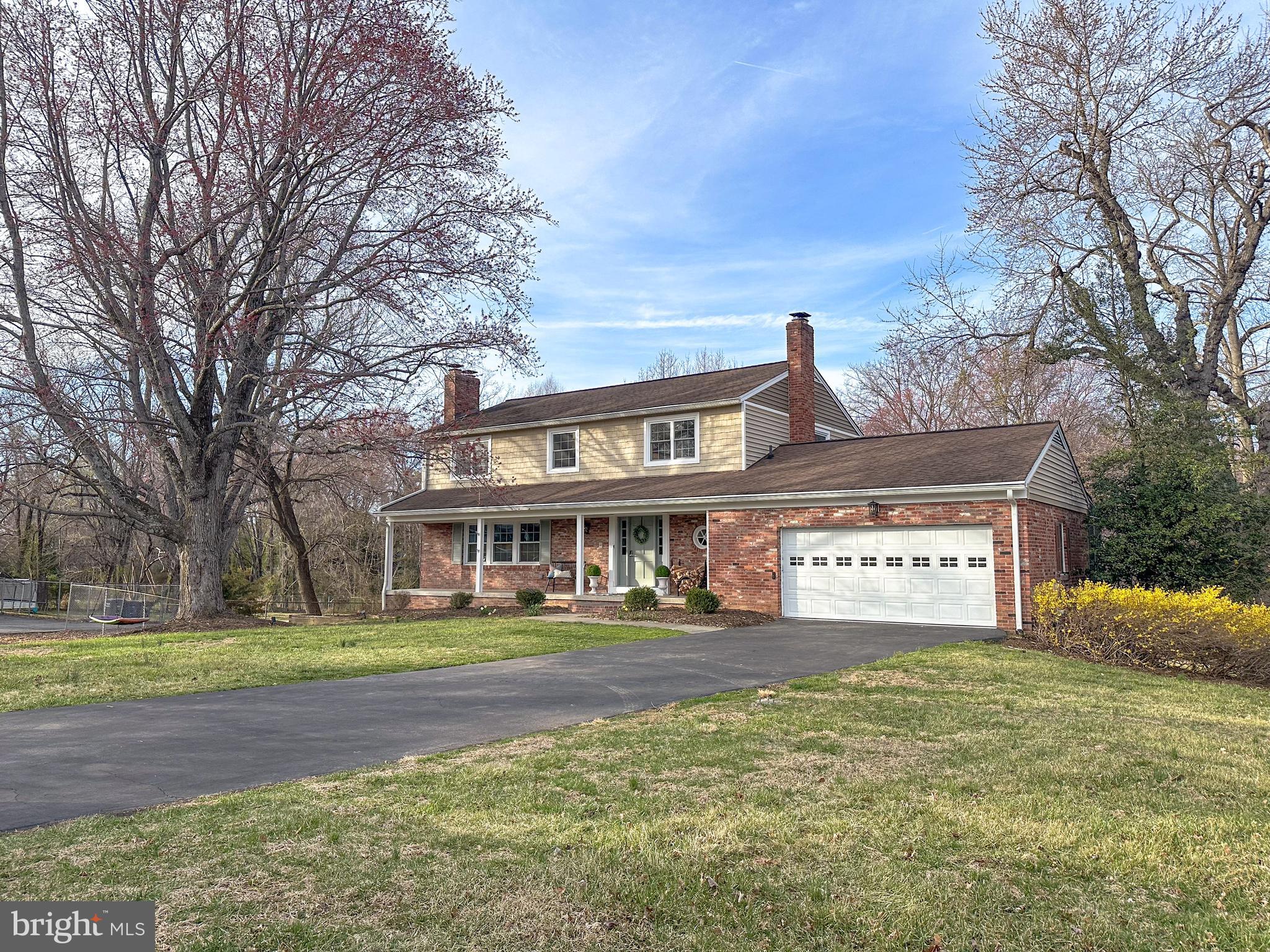 2711 CALKINS