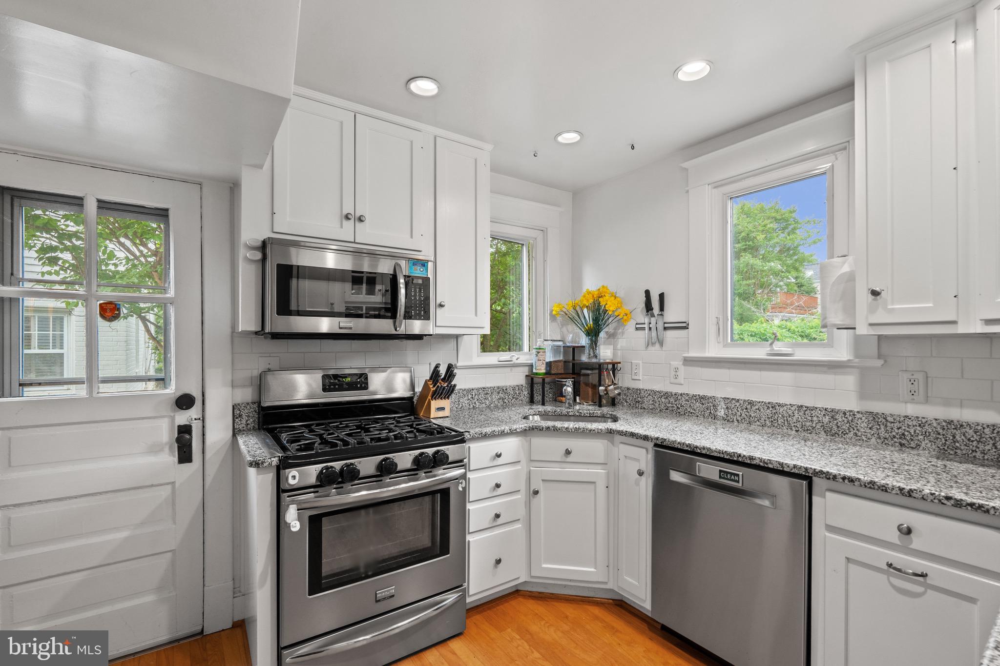 ROSEMONT - Residential