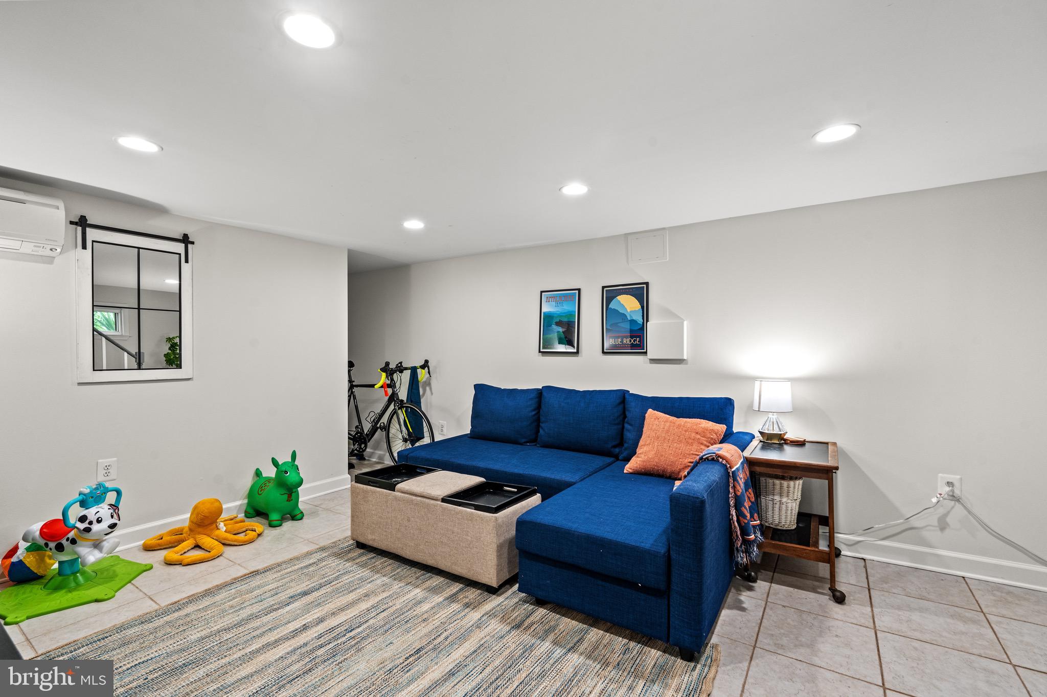 ROSEMONT - Residential