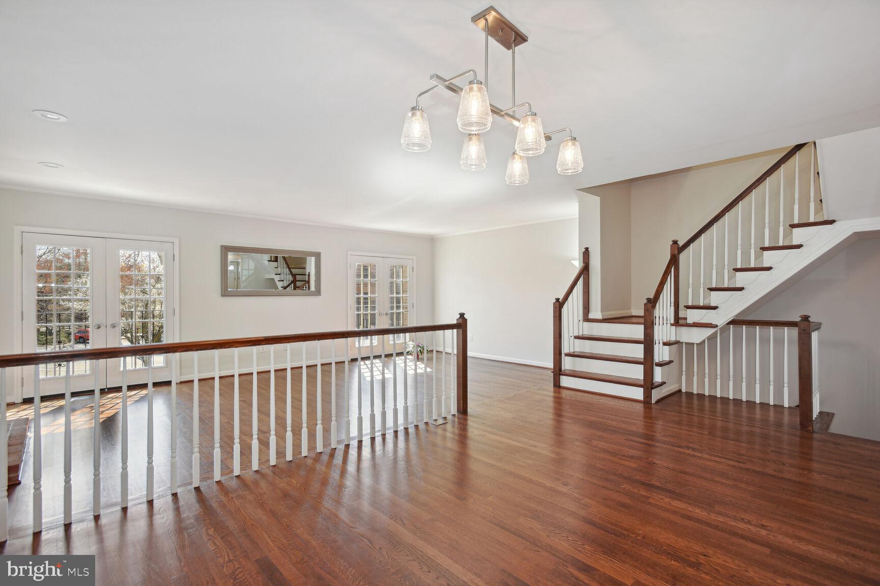 COUNCIL SQUARE - Residential Lease