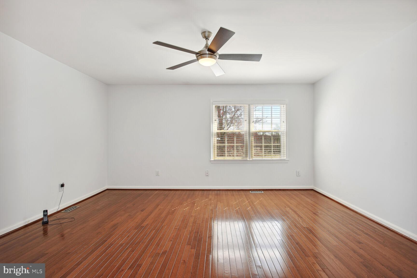 COUNCIL SQUARE - Residential Lease