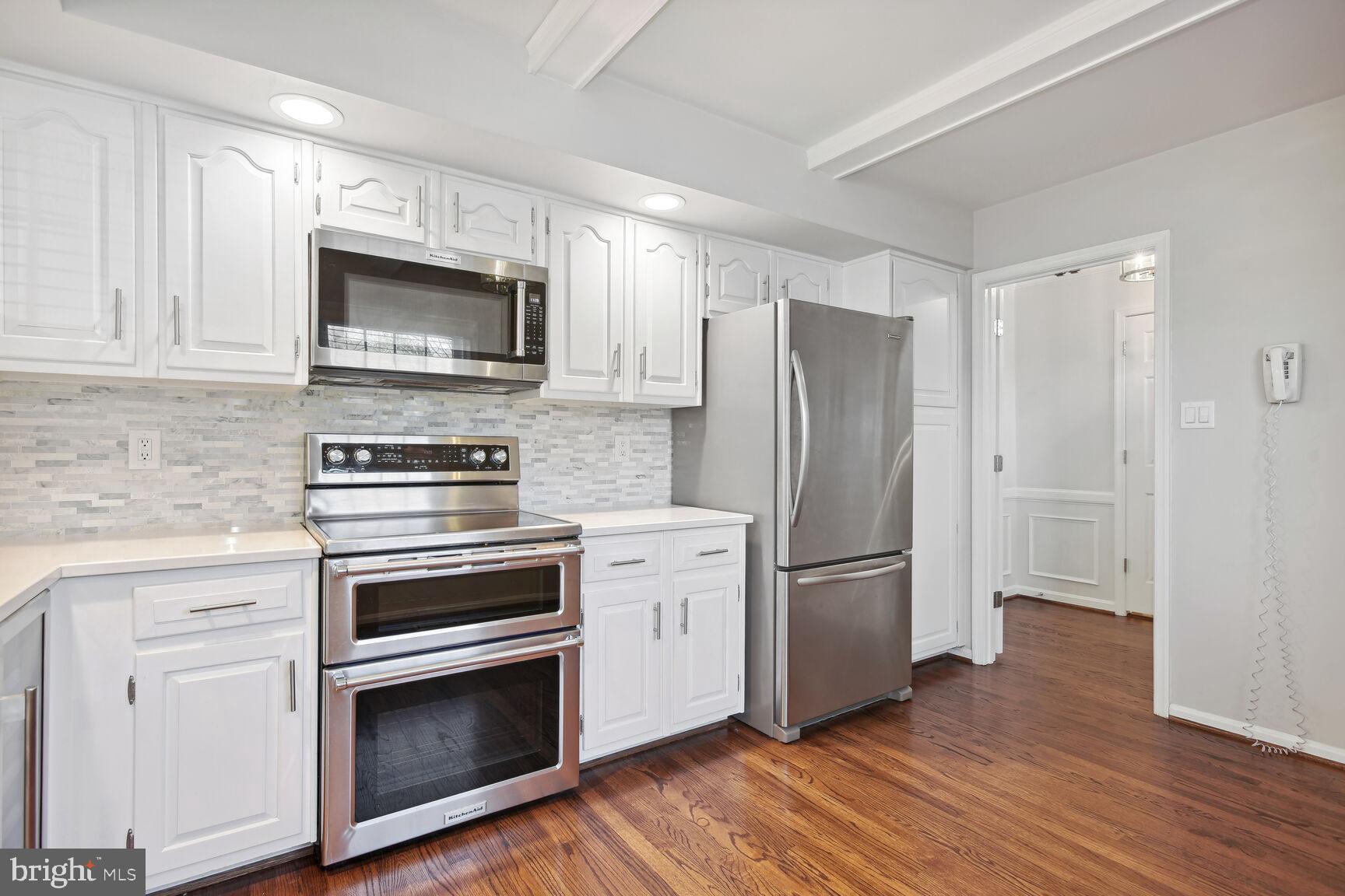 COUNCIL SQUARE - Residential Lease