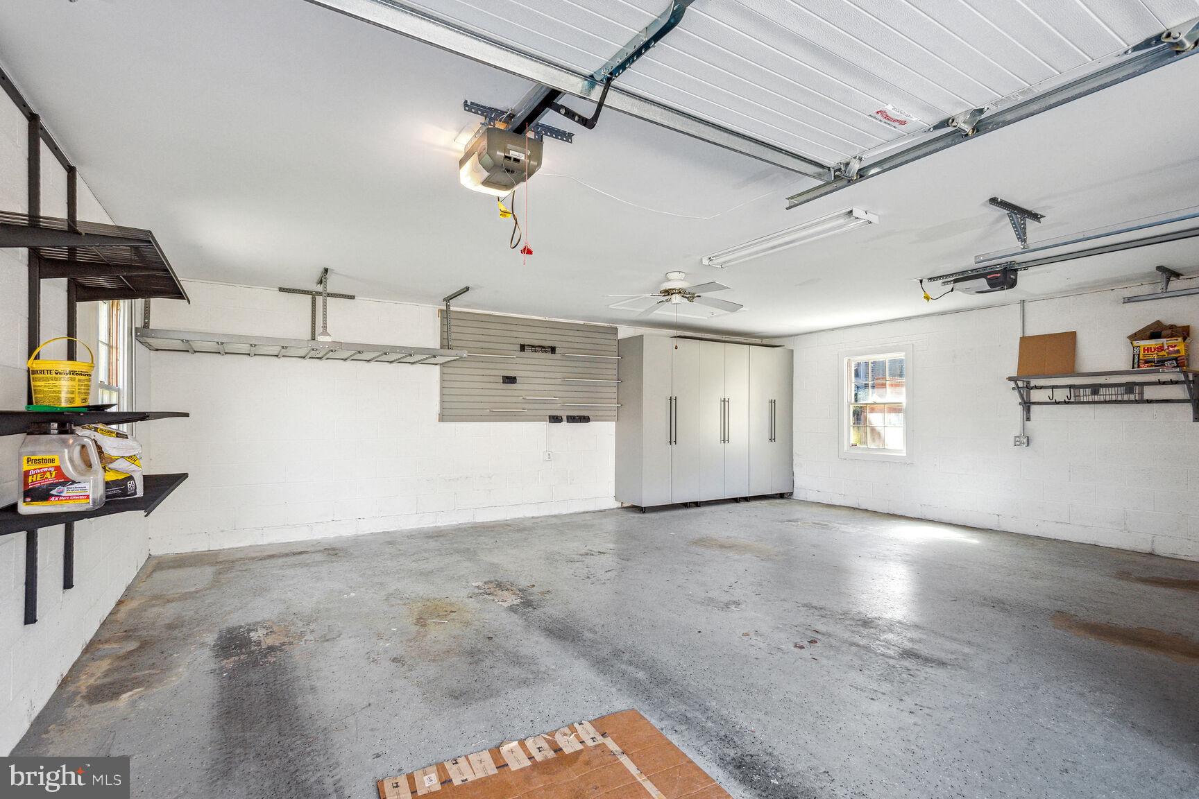 COUNCIL SQUARE - Residential Lease