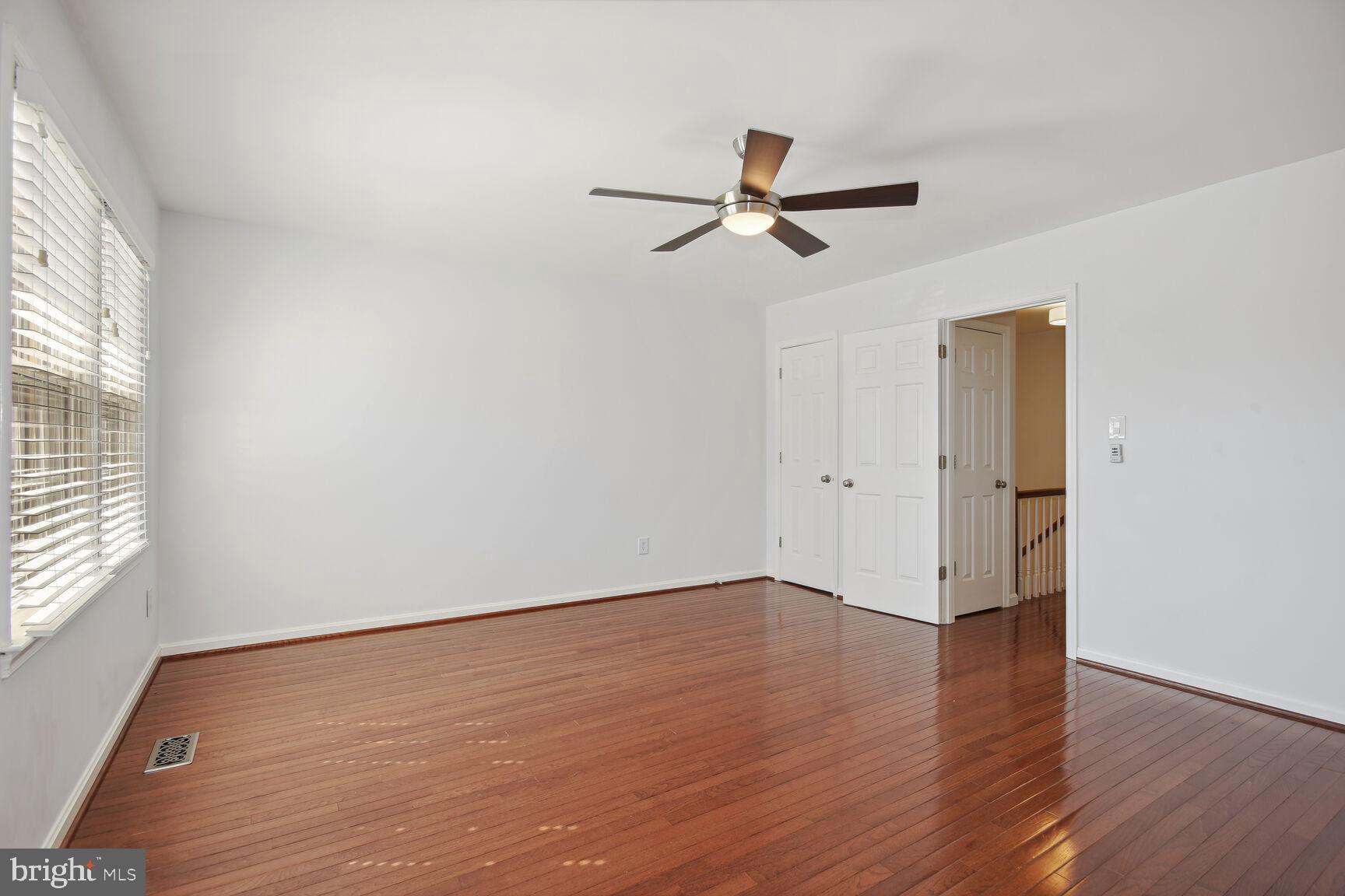 COUNCIL SQUARE - Residential Lease