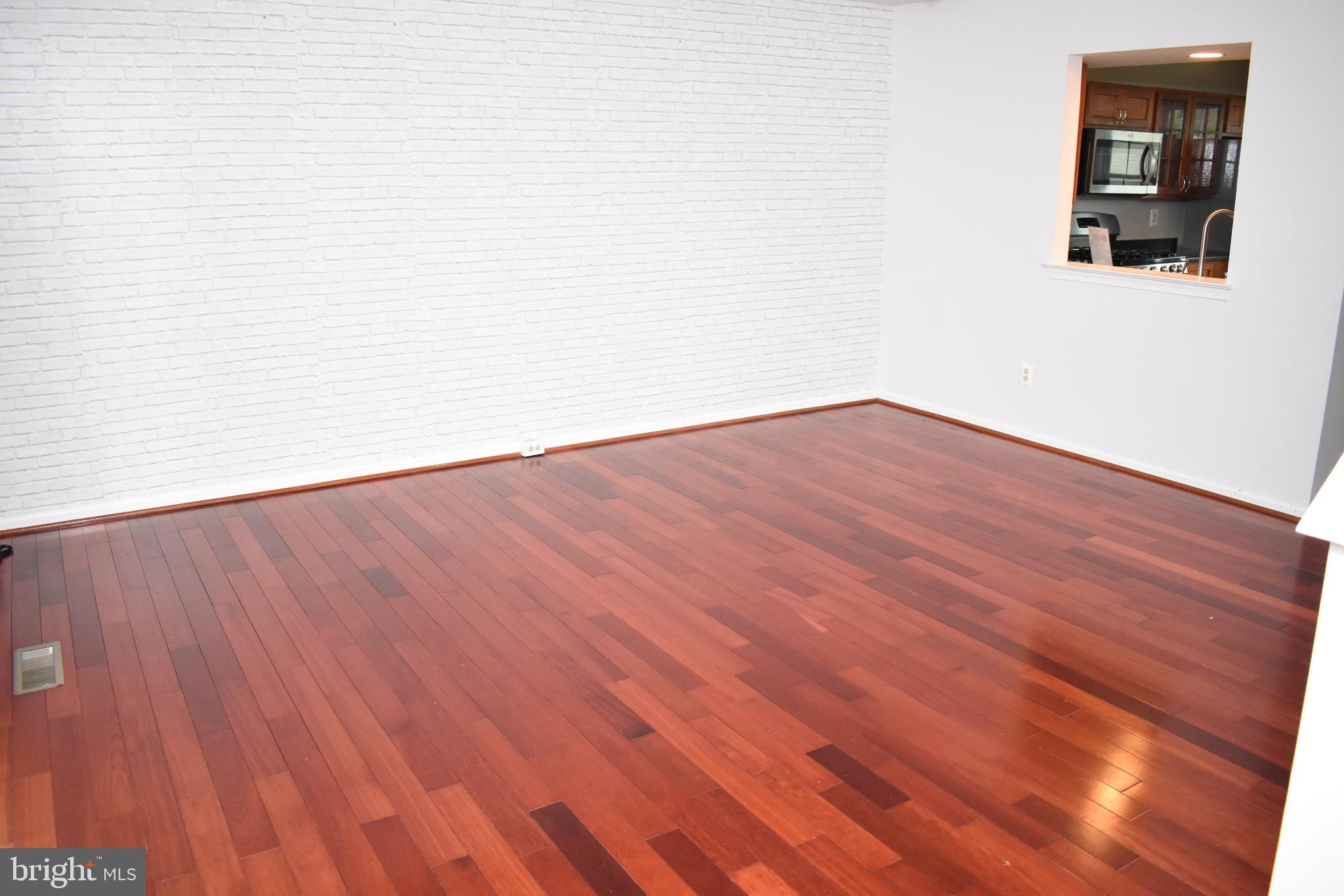 WAYSIDE VILLAGE - Residential Lease