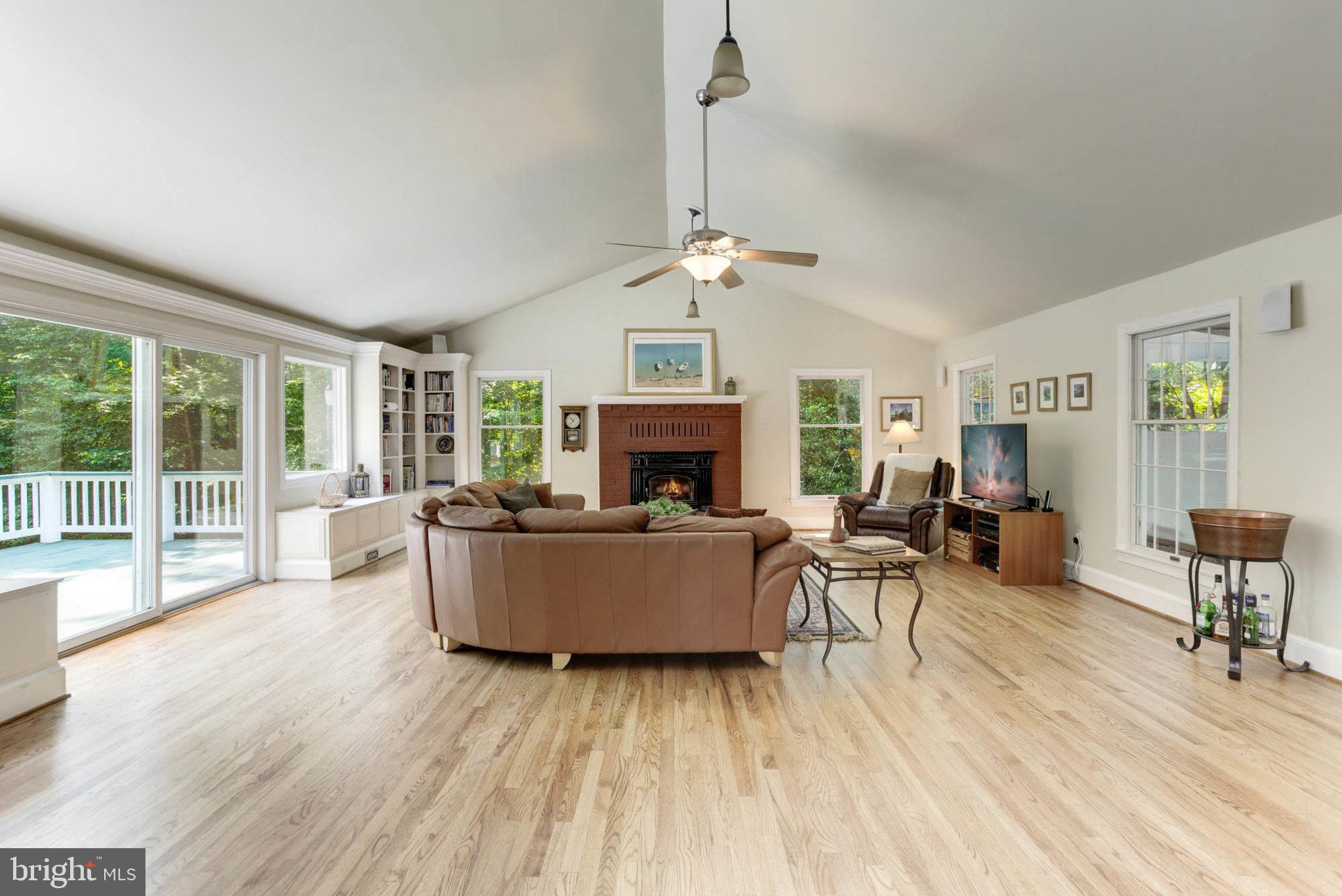 THE DOWNS - Residential