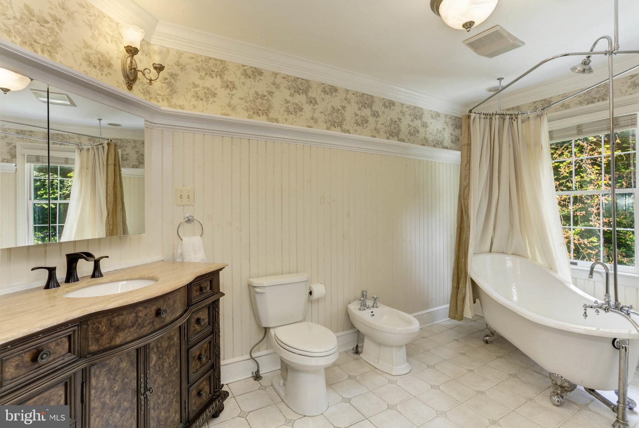 THE DOWNS - Residential