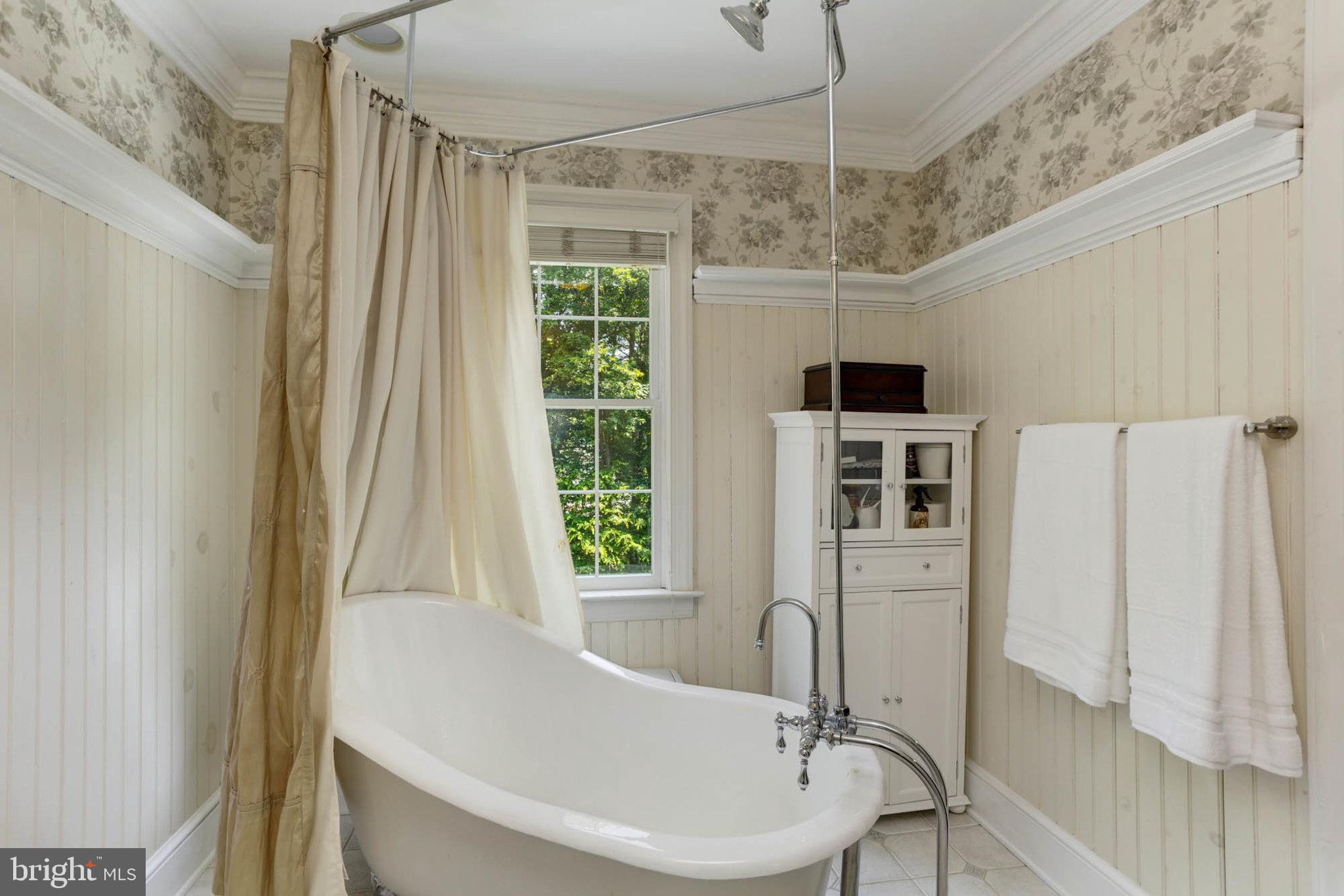 THE DOWNS - Residential