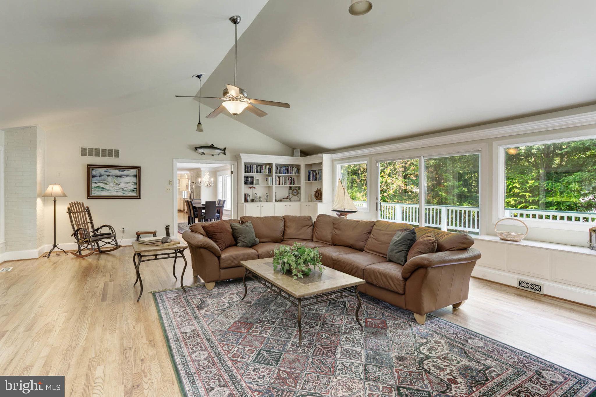 THE DOWNS - Residential