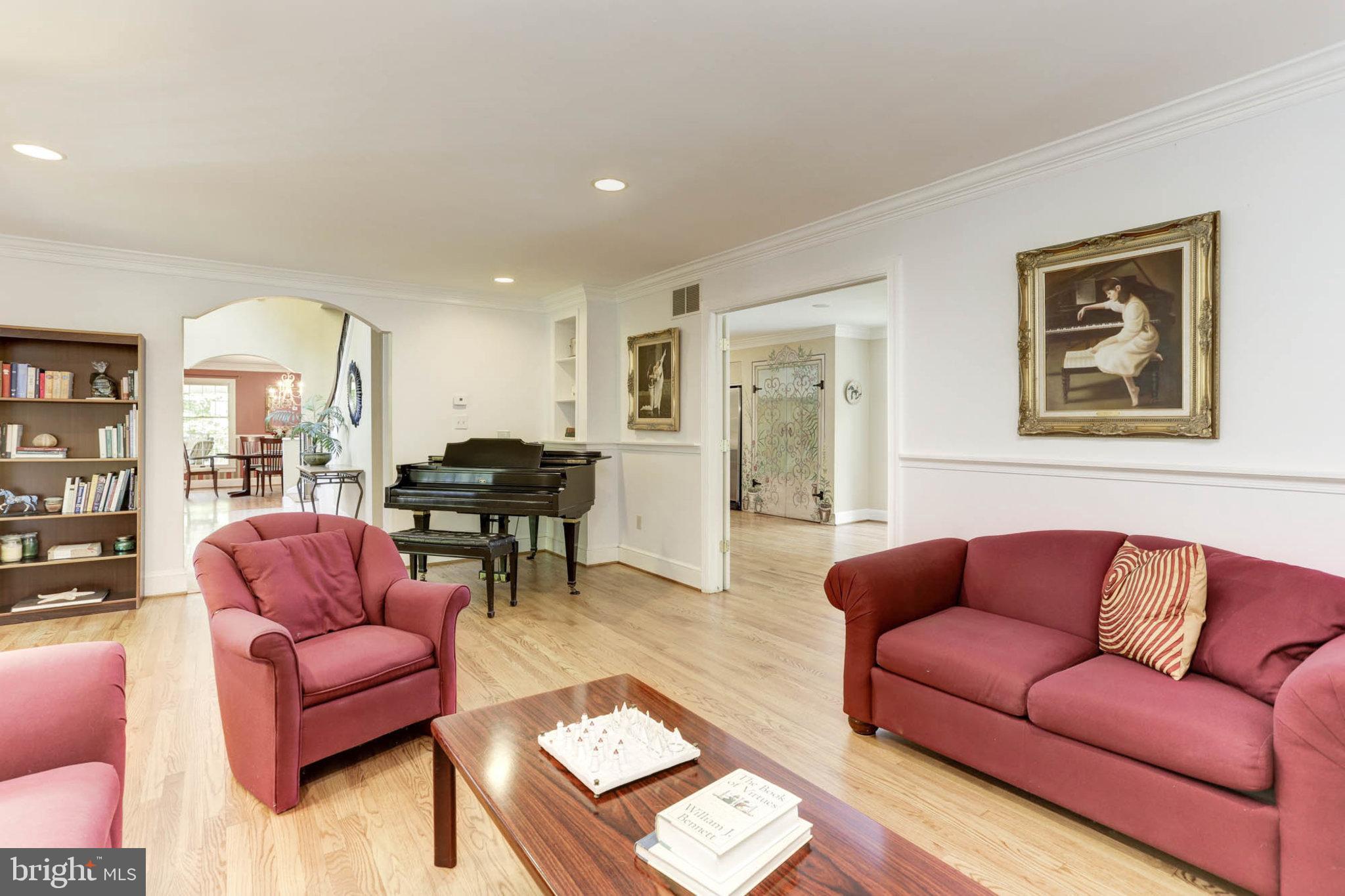 THE DOWNS - Residential