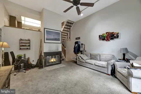 MLS: DENC2081062