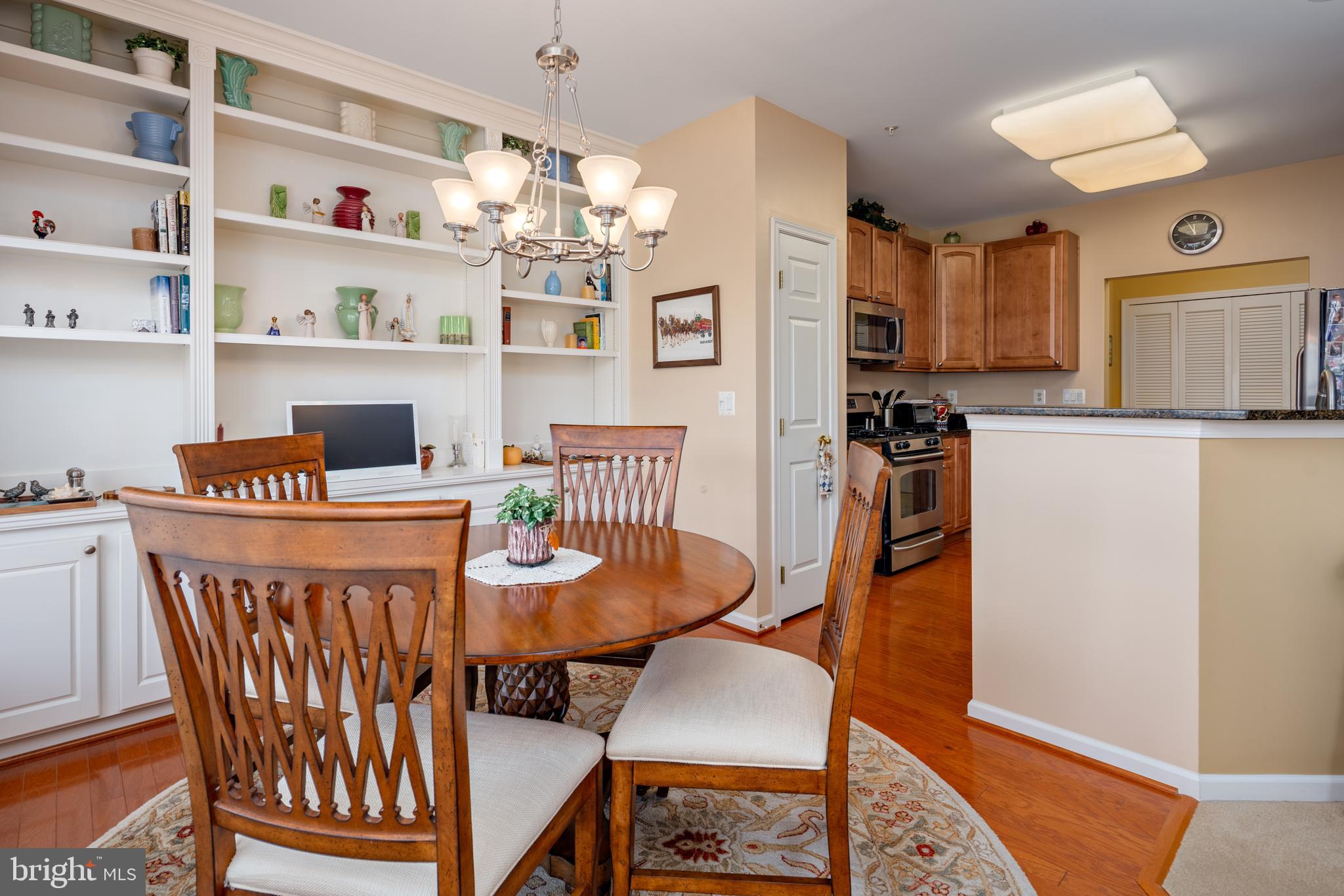 HEARTHSTONE AT VILLAGE CREST CONDOMINIUMS - Residential