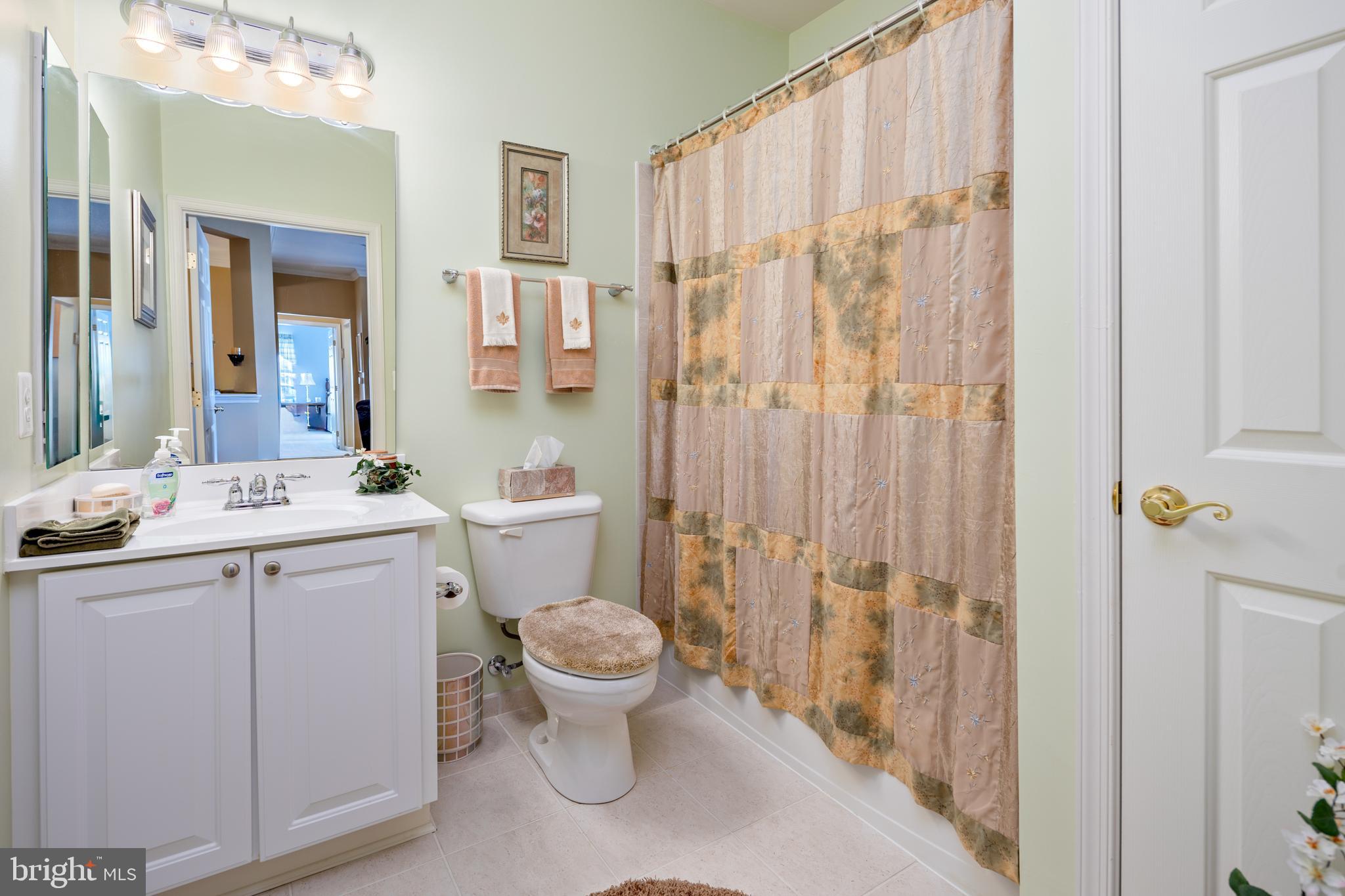 HEARTHSTONE AT VILLAGE CREST CONDOMINIUMS - Residential