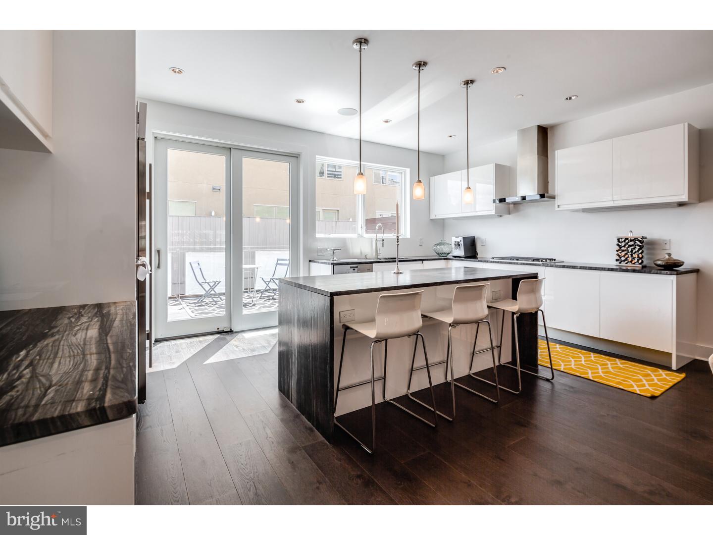 BELLA VISTA - Residential