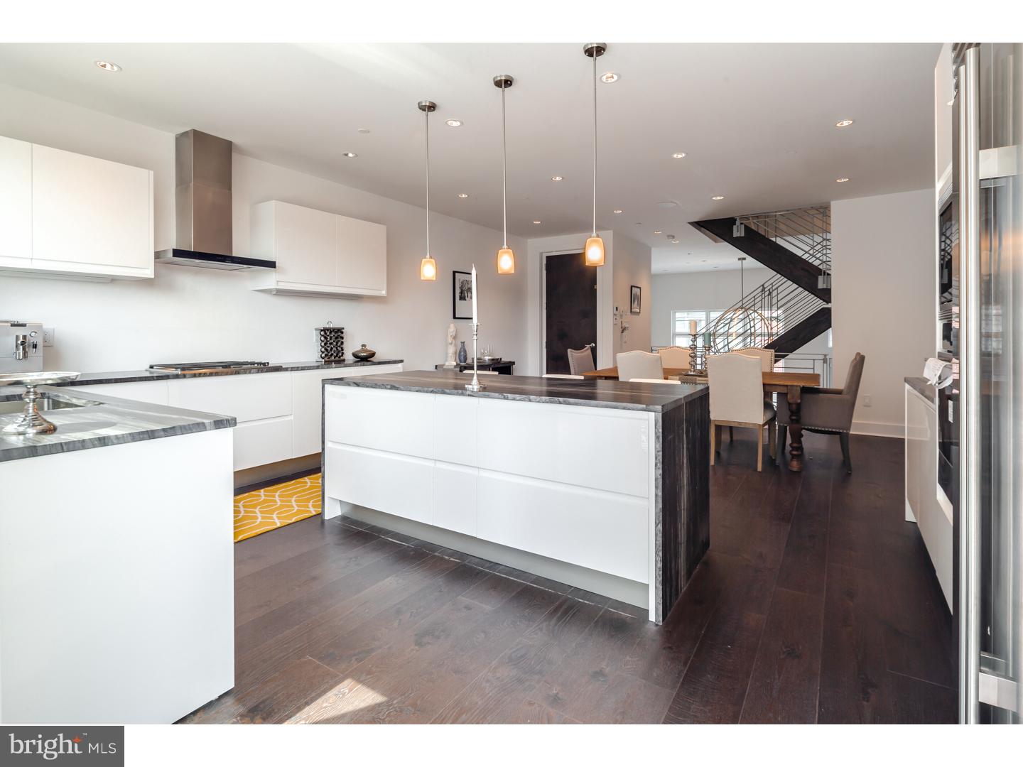 BELLA VISTA - Residential