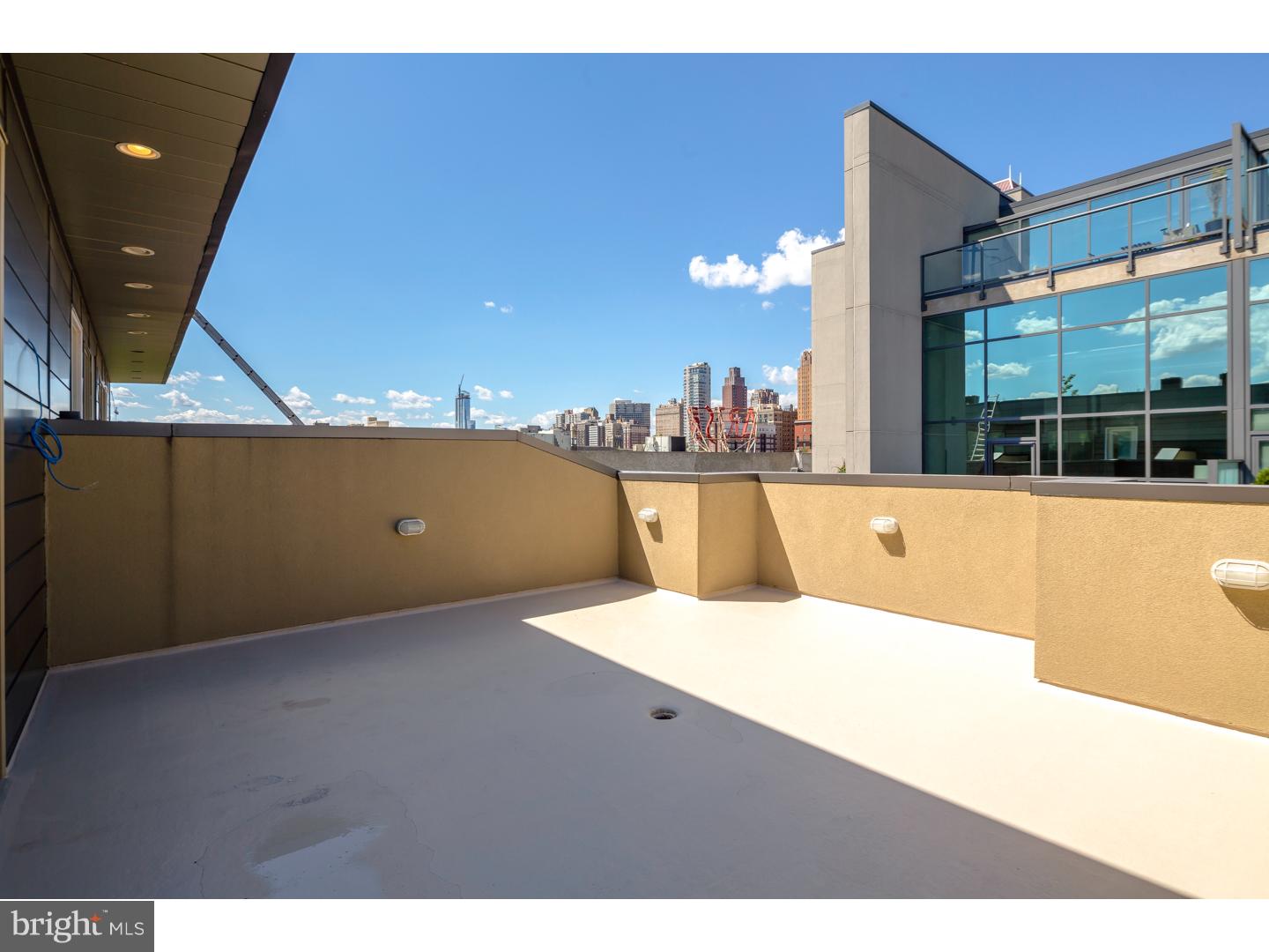 BELLA VISTA - Residential