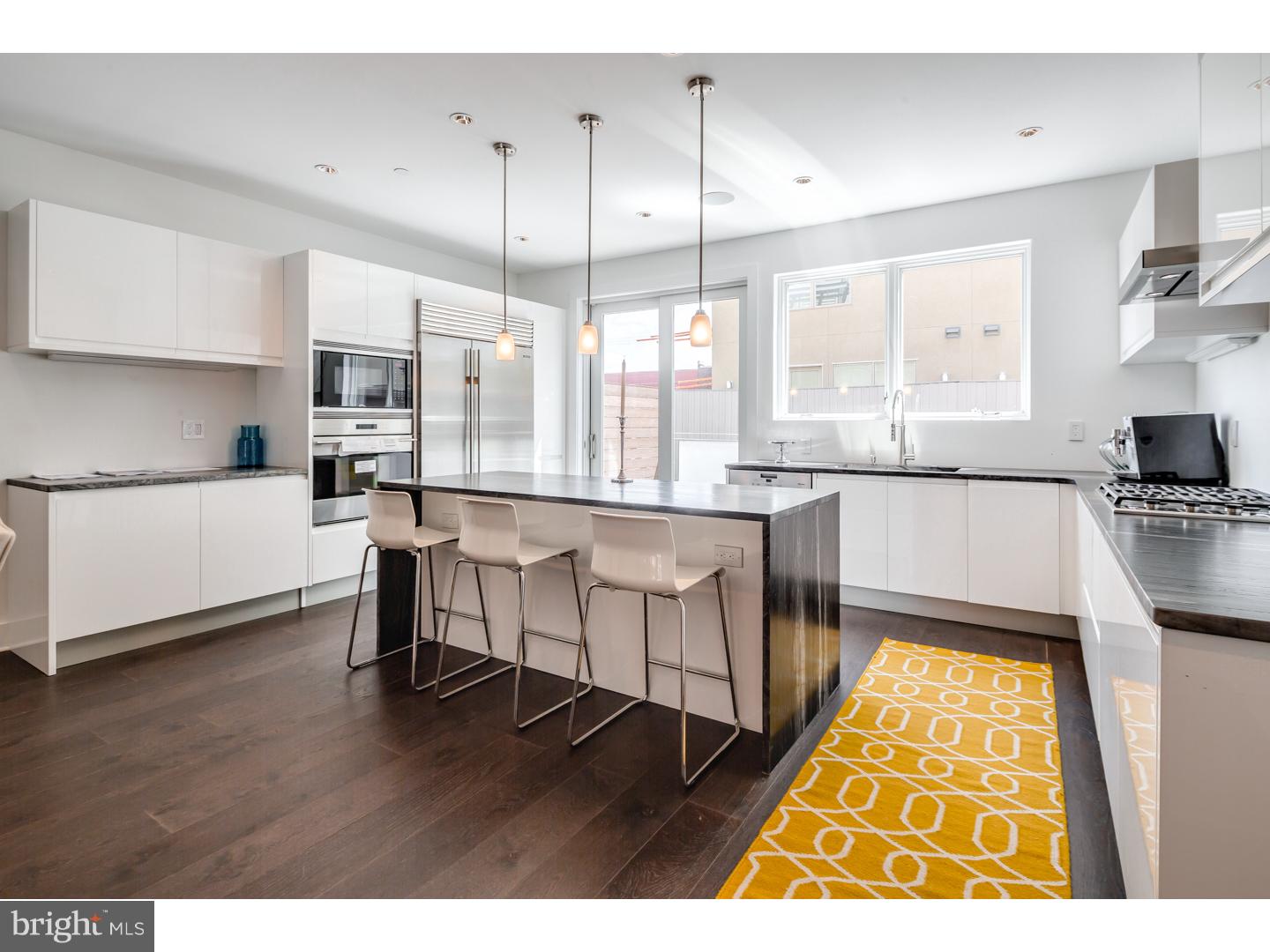 BELLA VISTA - Residential