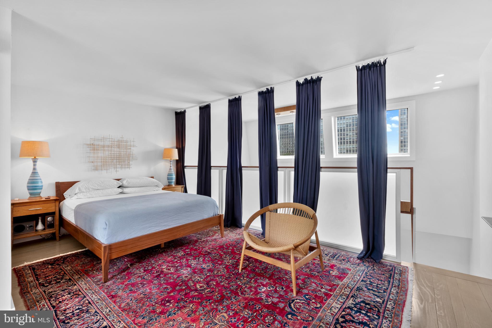 SOCIETY HILL - Residential