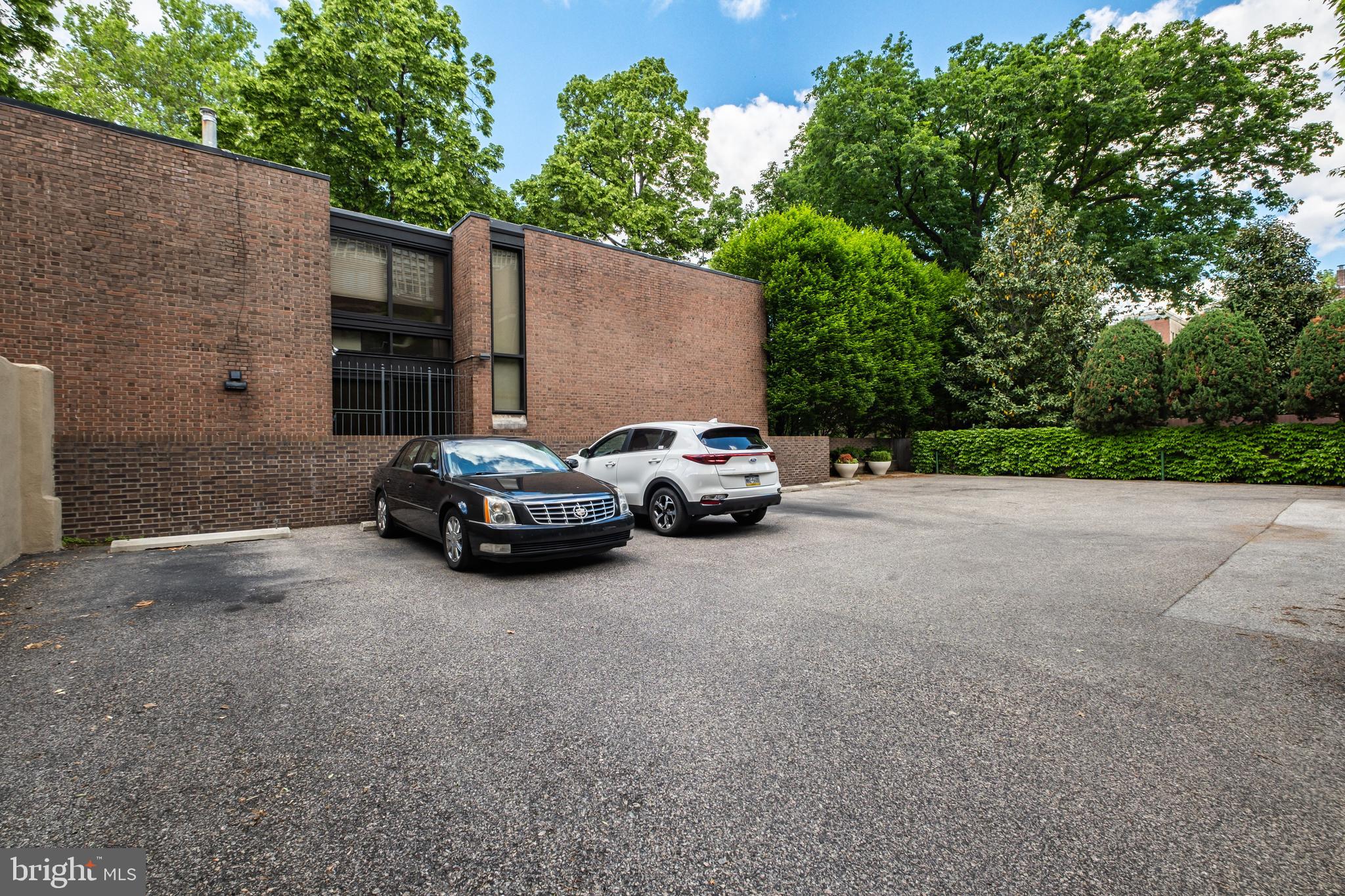 SOCIETY HILL - Residential