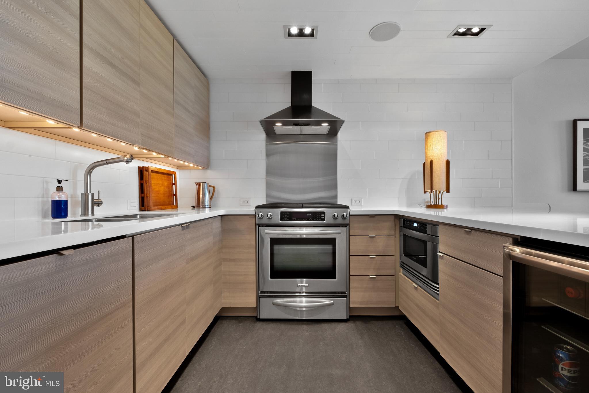 SOCIETY HILL - Residential