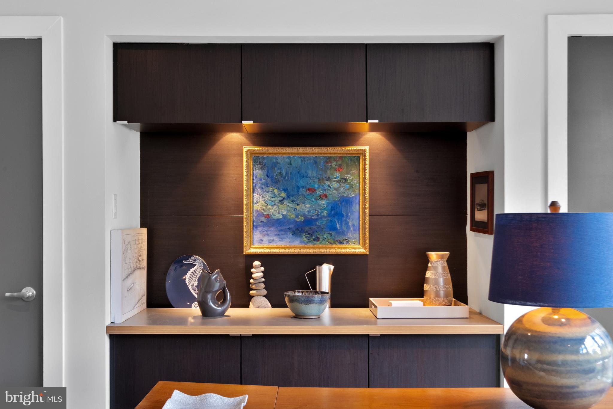 SOCIETY HILL - Residential