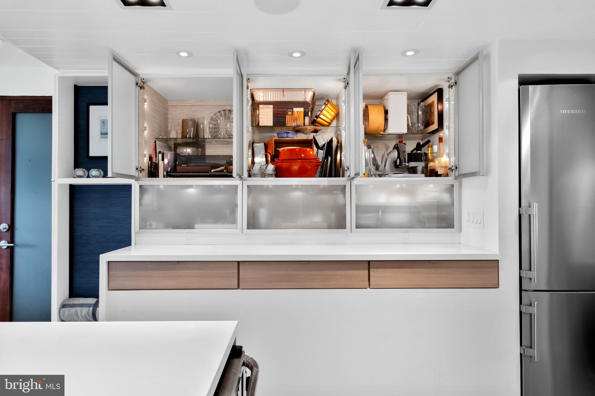 SOCIETY HILL - Residential