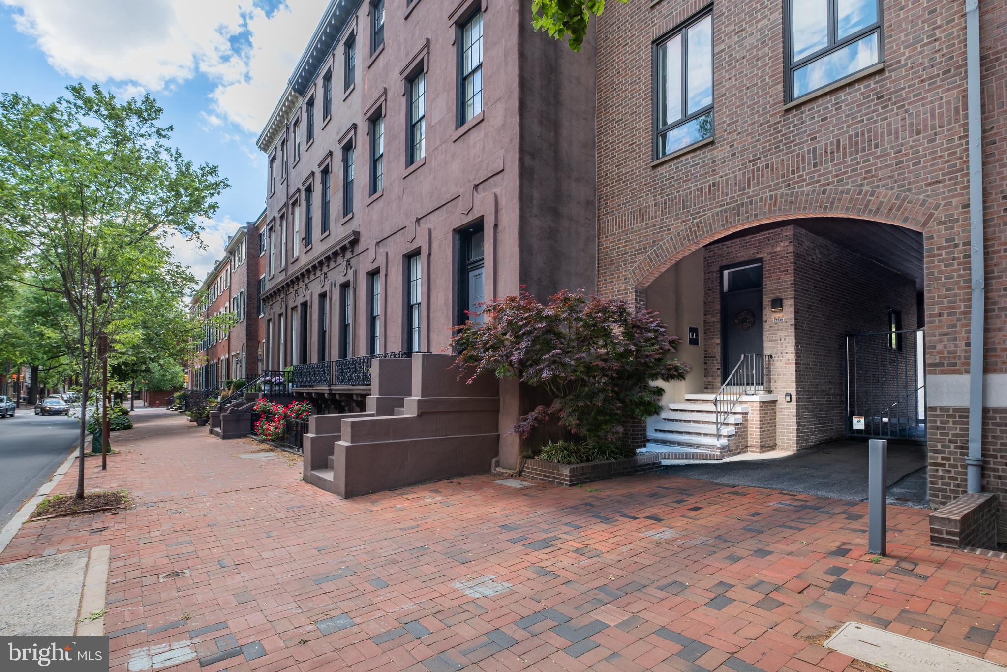 SOCIETY HILL - Residential