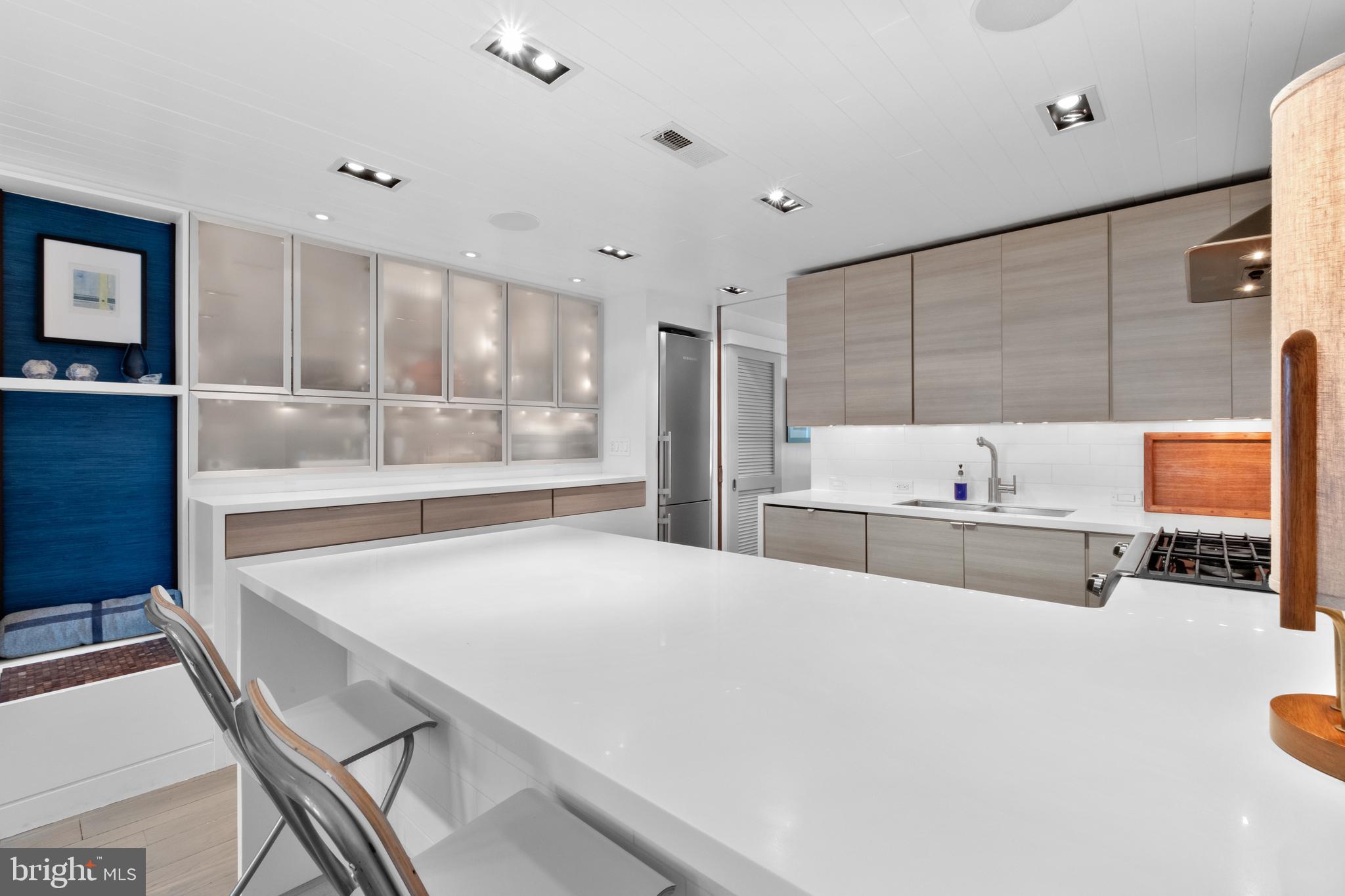 SOCIETY HILL - Residential