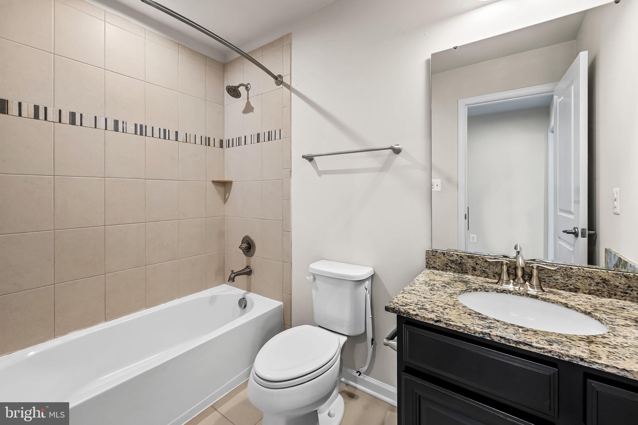 HAWKINS MANOR - Residential