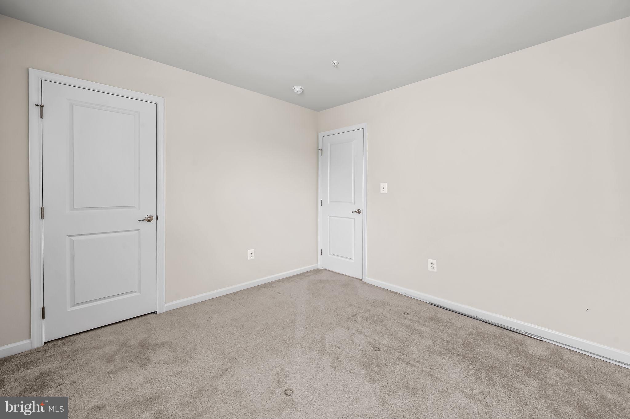 HAWKINS MANOR - Residential