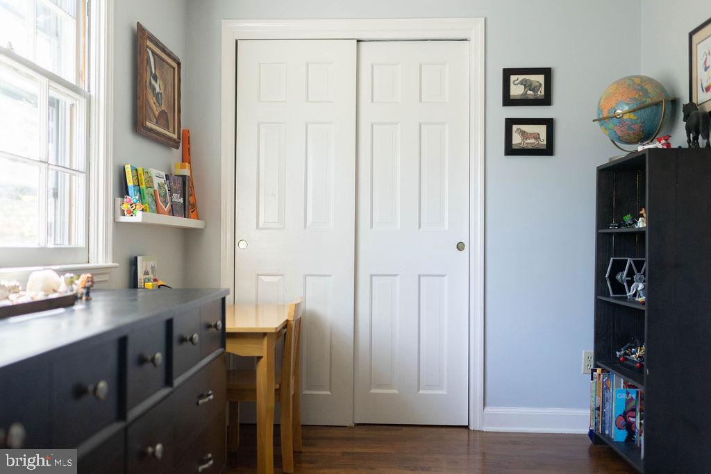 SPRING VALLEY - Residential