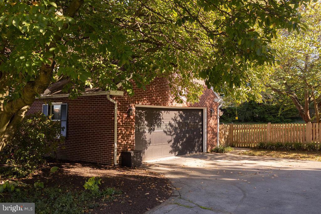 SPRING VALLEY - Residential