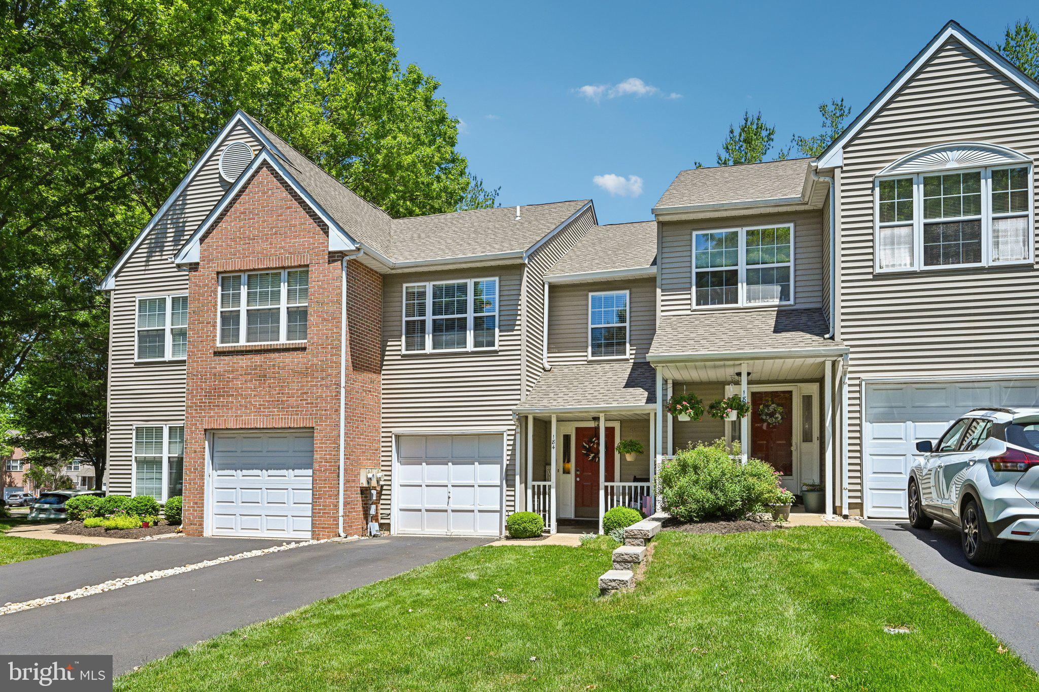 184 VICTORIA COURT