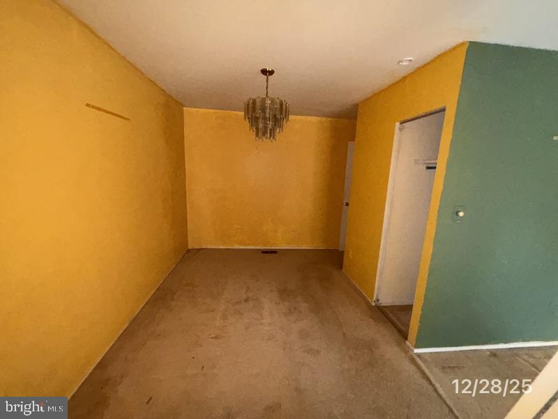 ESSEX PLACE - Residential