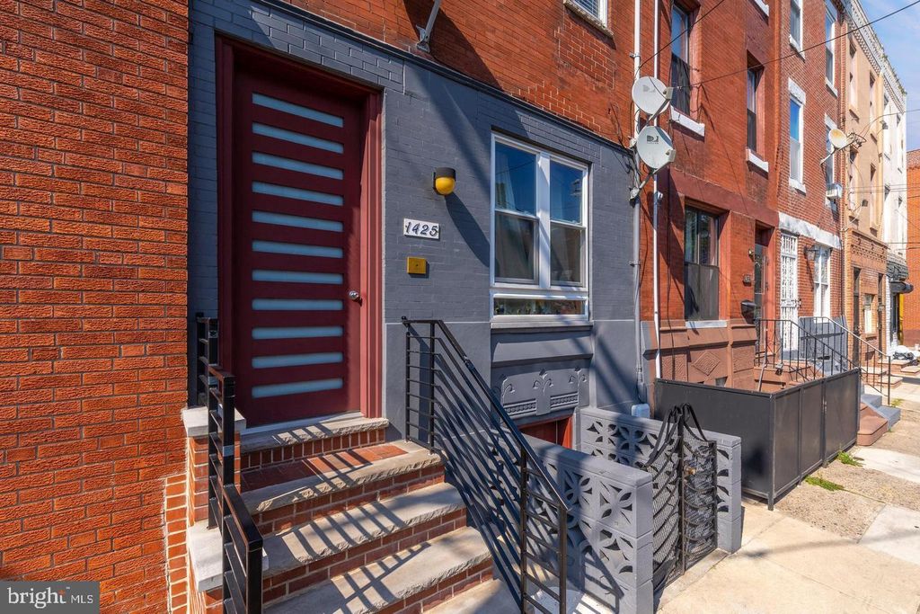 Photo of 1425 Jackson Street, PHILADELPHIA, PA 19145 (MLS # PAPH2397934)