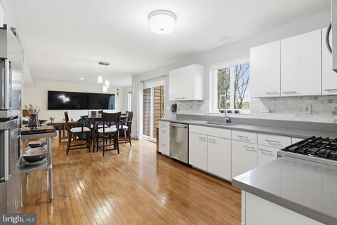 Tiny photo for 10 Spruce Court, OWINGS MILLS, MD 21117 (MLS # MDBC2157652)