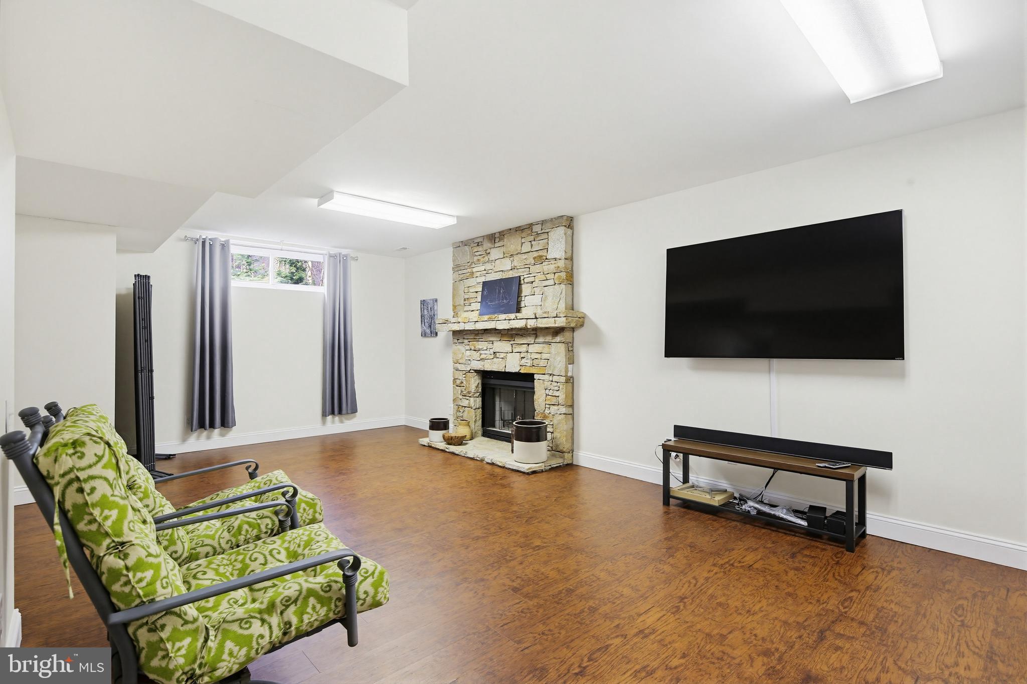 VELVET HILLS SOUTH - Residential