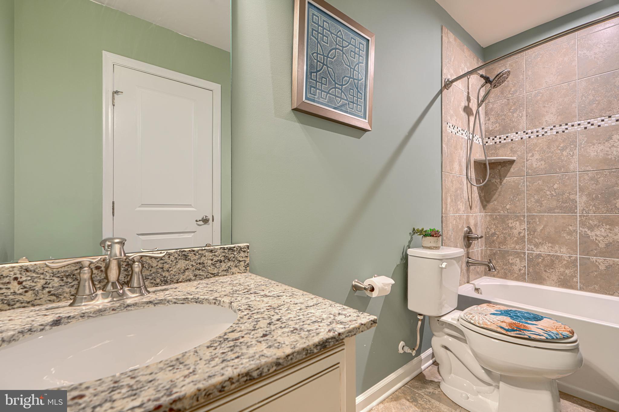 SCENIC MANOR - Residential