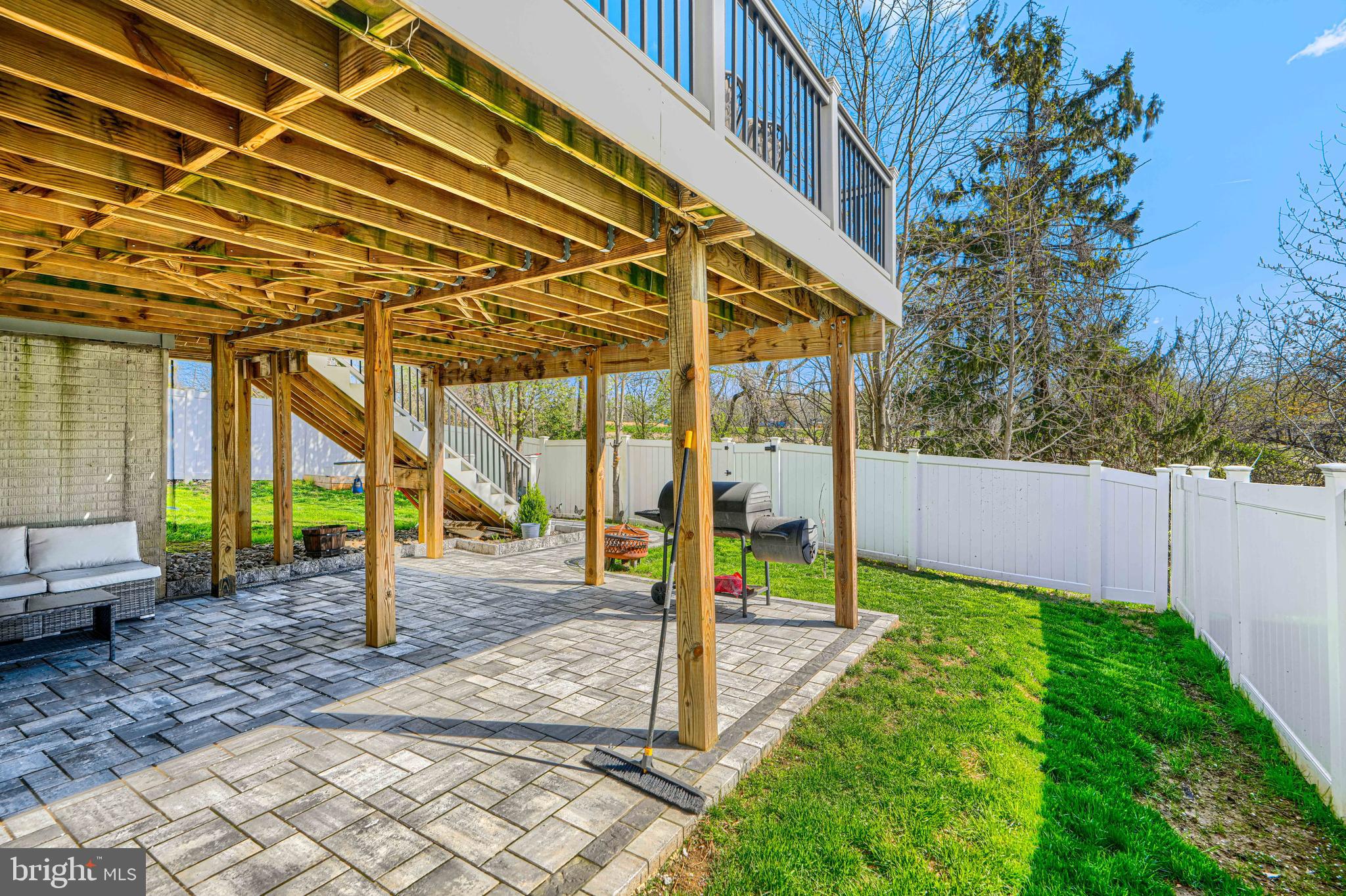 SCENIC MANOR - Residential